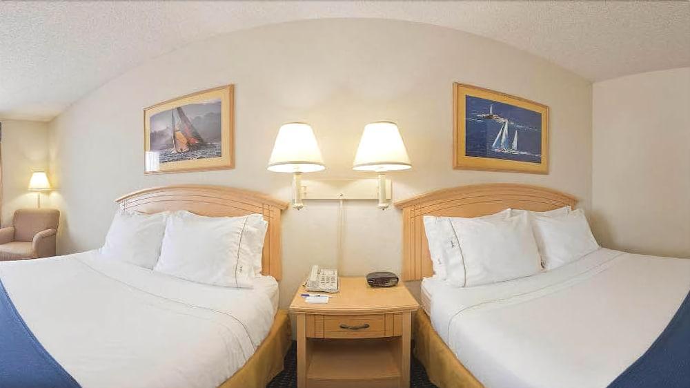 Holiday Inn Express & Suites Superior By Ihg Exterior photo