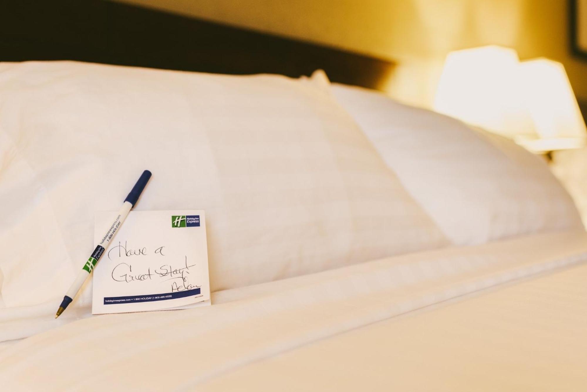 Holiday Inn Express & Suites Superior By Ihg Exterior photo
