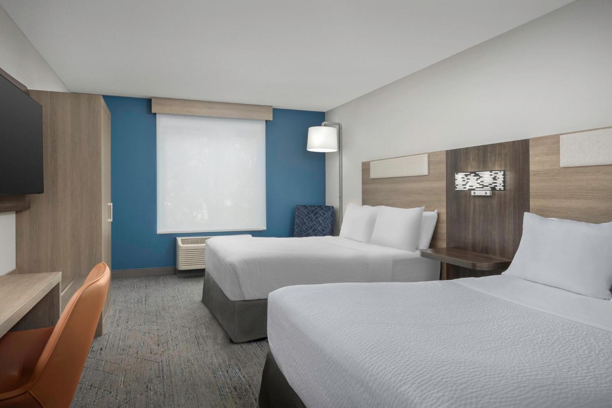 Holiday Inn Express & Suites Superior By Ihg Exterior photo