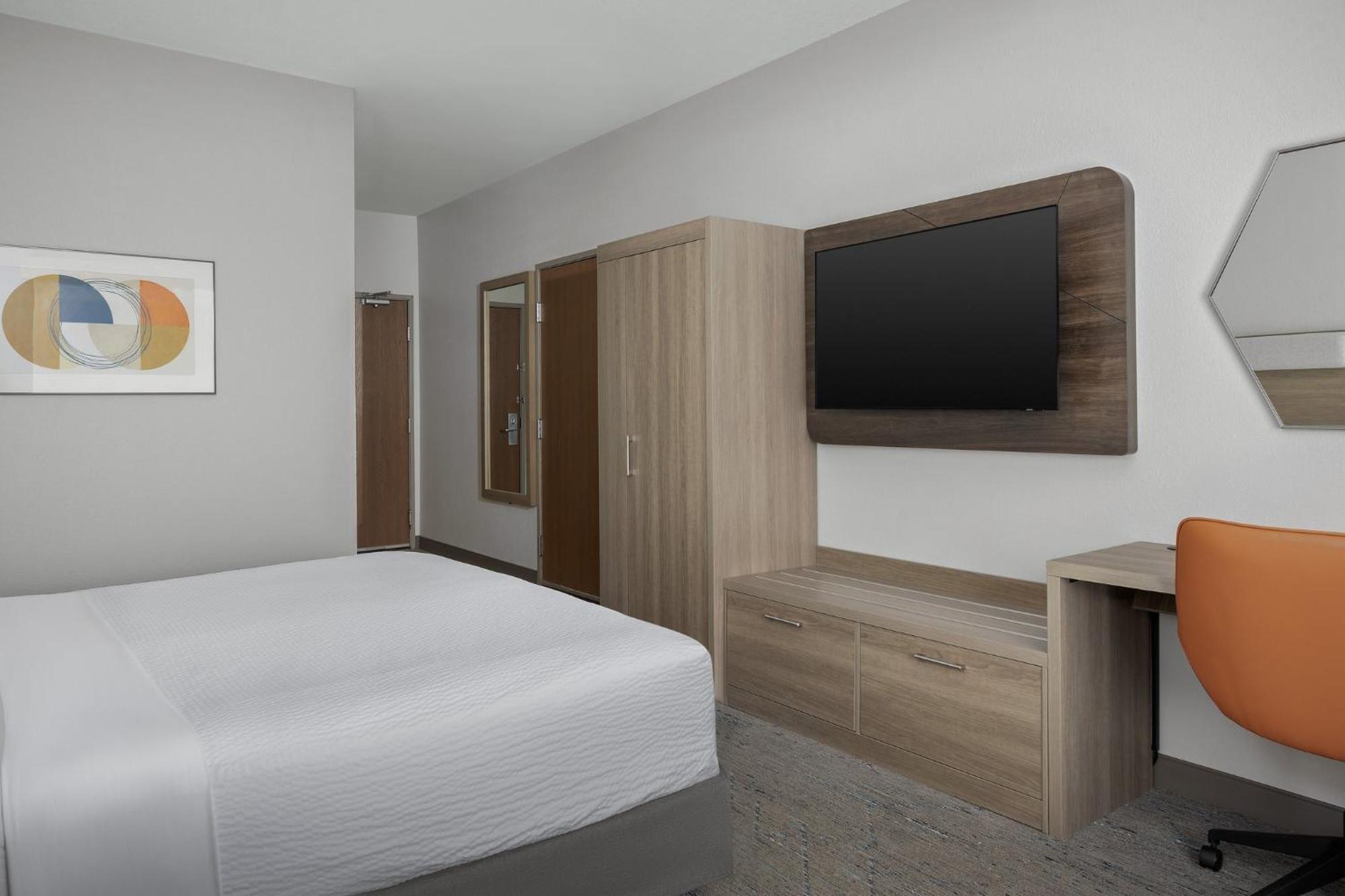 Holiday Inn Express & Suites Superior By Ihg Exterior photo
