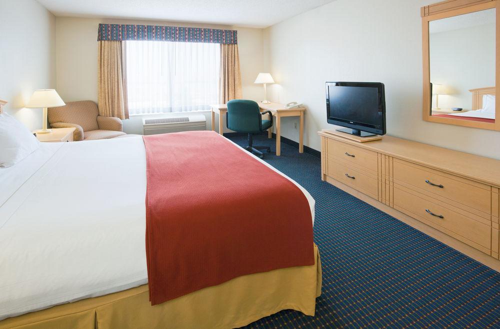 Holiday Inn Express & Suites Superior, An Ihg Hotel Room photo